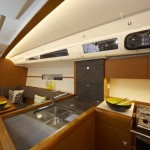 boat-349_interieur_2014020317091450